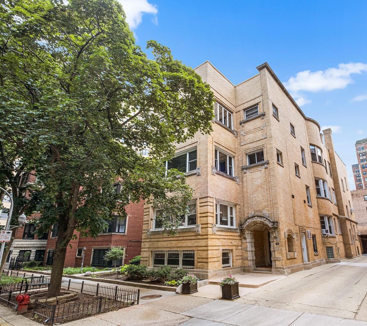 429 W Wellington Ave. #3A, Chicago, IL 60657