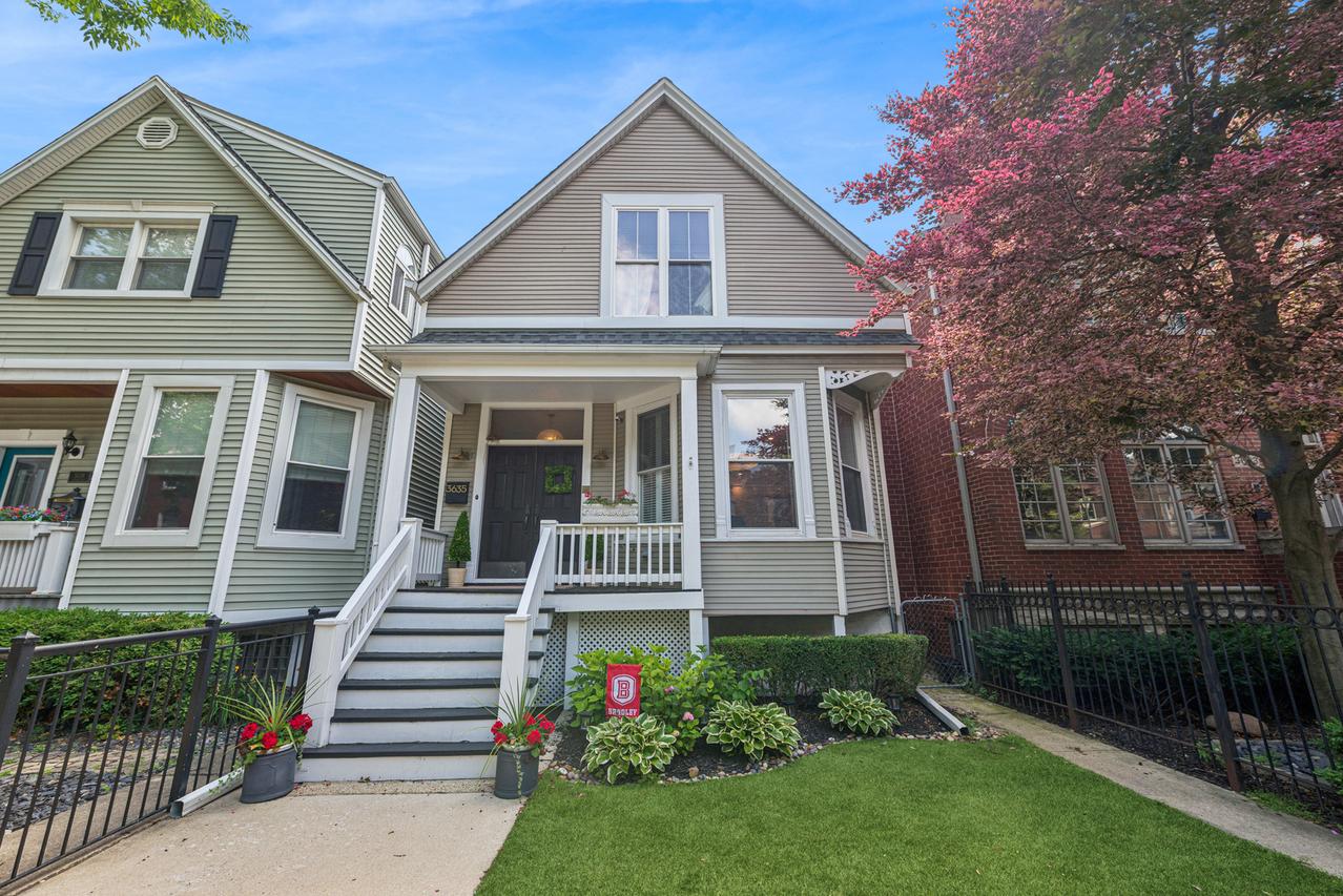 3635 N Hermitage Ave., Chicago, IL 60613