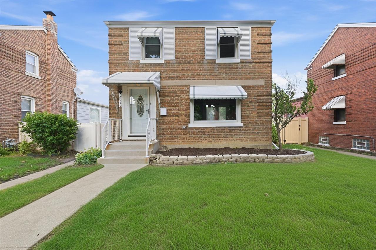 3523 S 57th Ave., Cicero, IL 60804