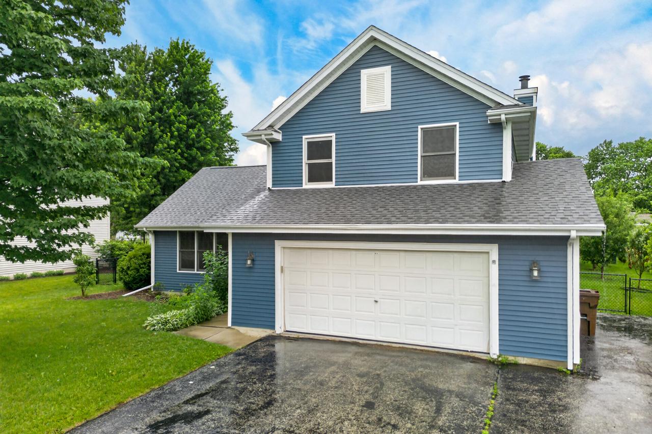 8448 Centaur Dr., Machesney Park, IL 61115