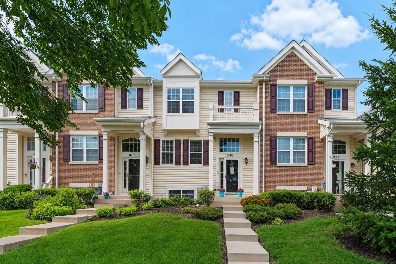 1634 Windward Dr., Pingree Grove, IL 60140