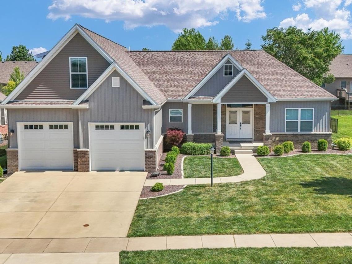 1606 Kassen Ave., Mahomet, IL 61853
