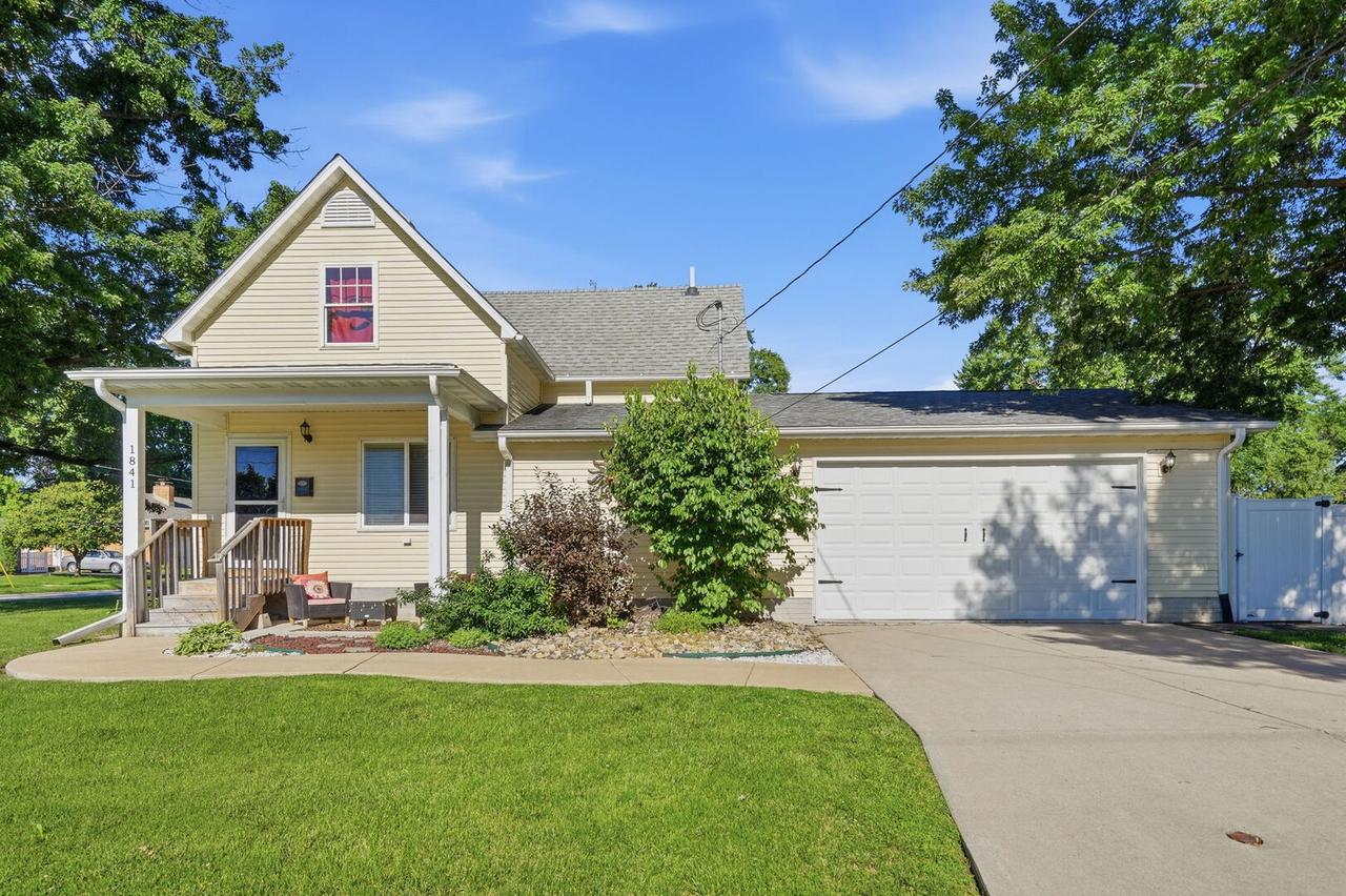 1841 36th St., Moline, IL 61265