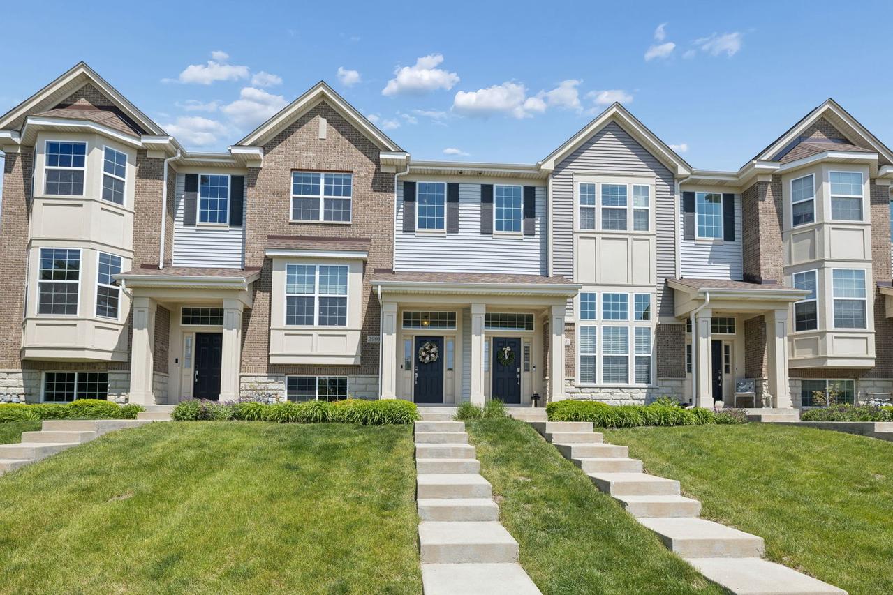2993 Henley Ln., Naperville, IL 60540