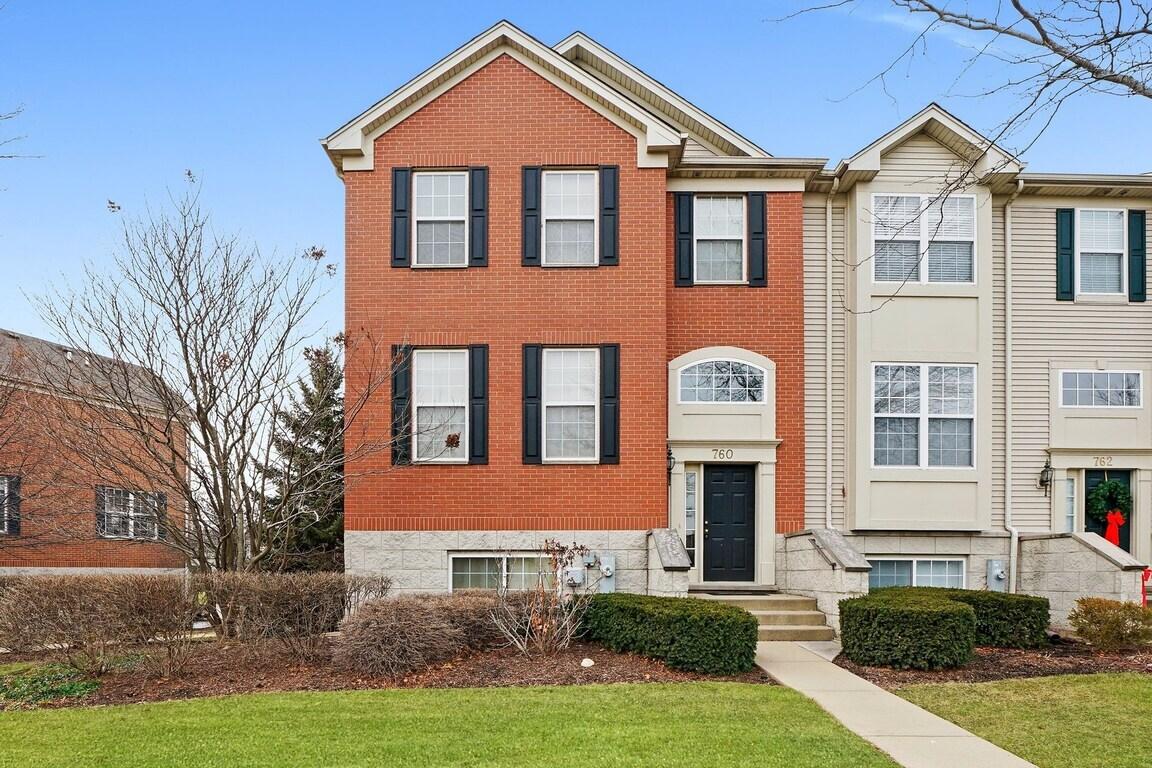 760 Lambert Ln. #96-1, Bartlett, IL 60103