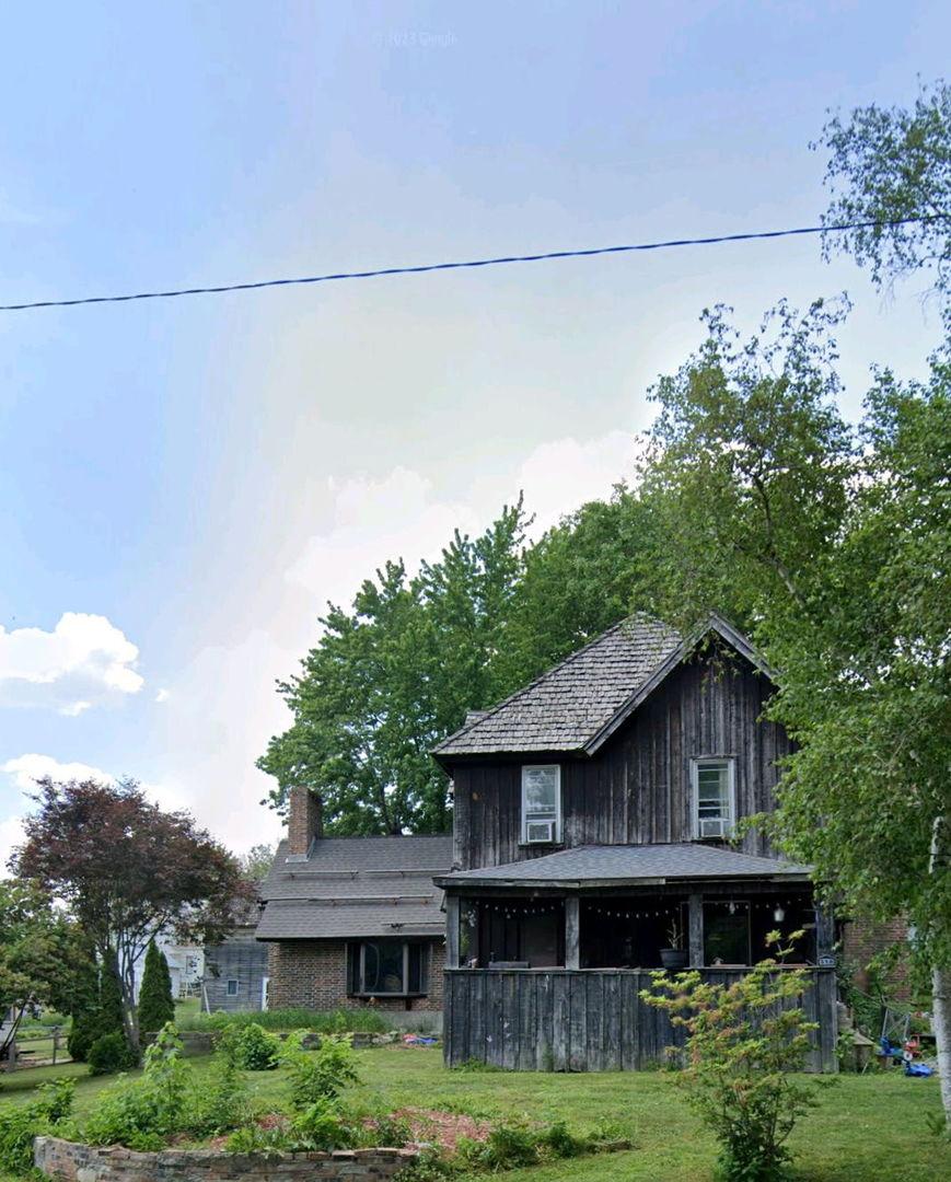 310 Park Ave., Prophetstown, IL 61277