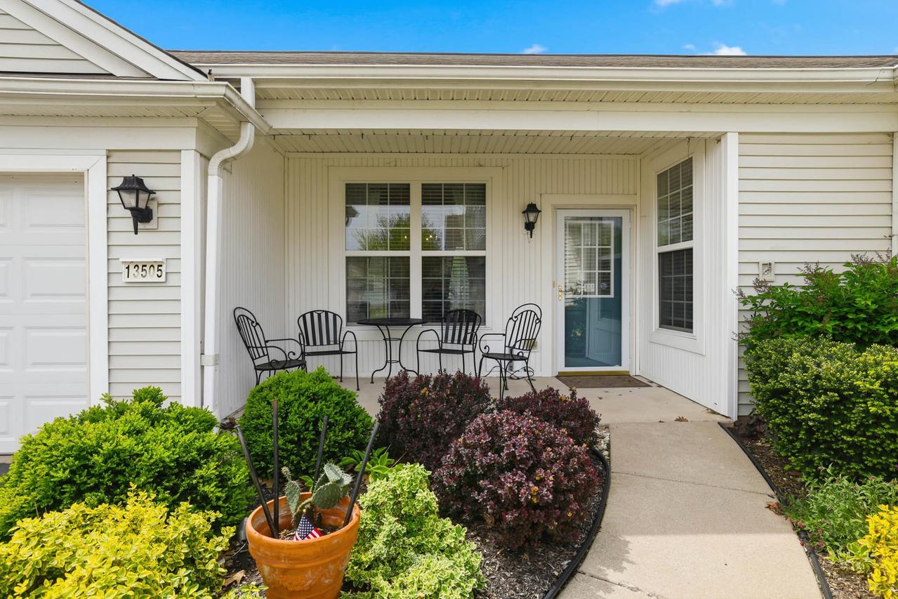 13505 Delaney Rd., Huntley, IL 60142