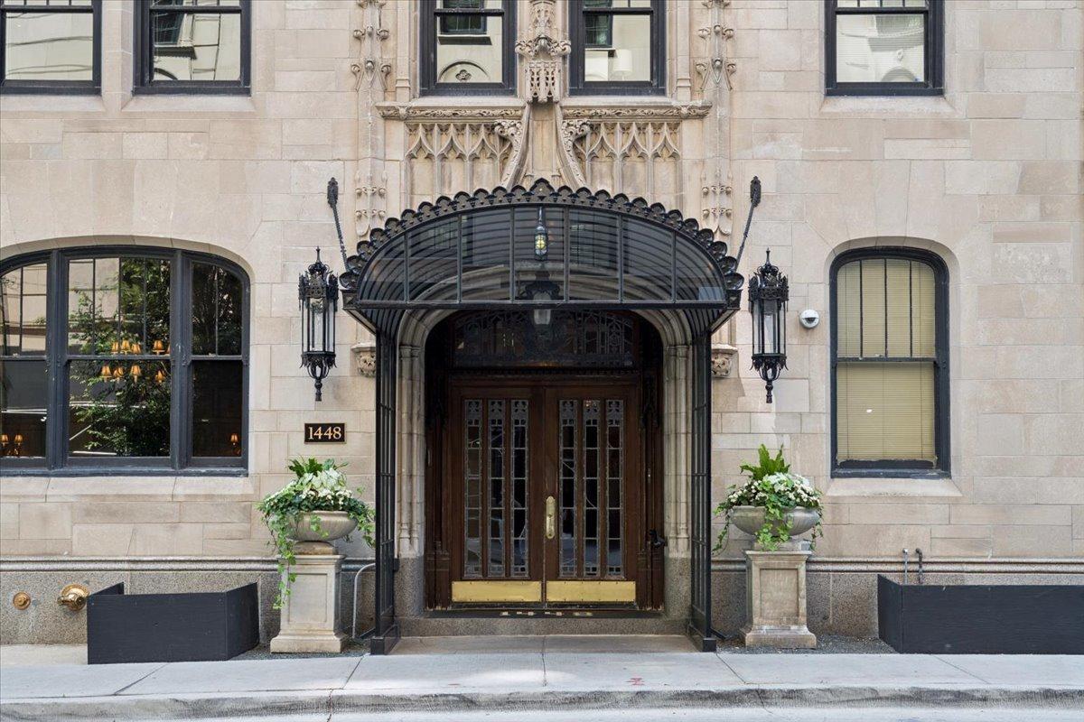 1448 N Lake Shore Dr. #5B, Chicago, IL 60610