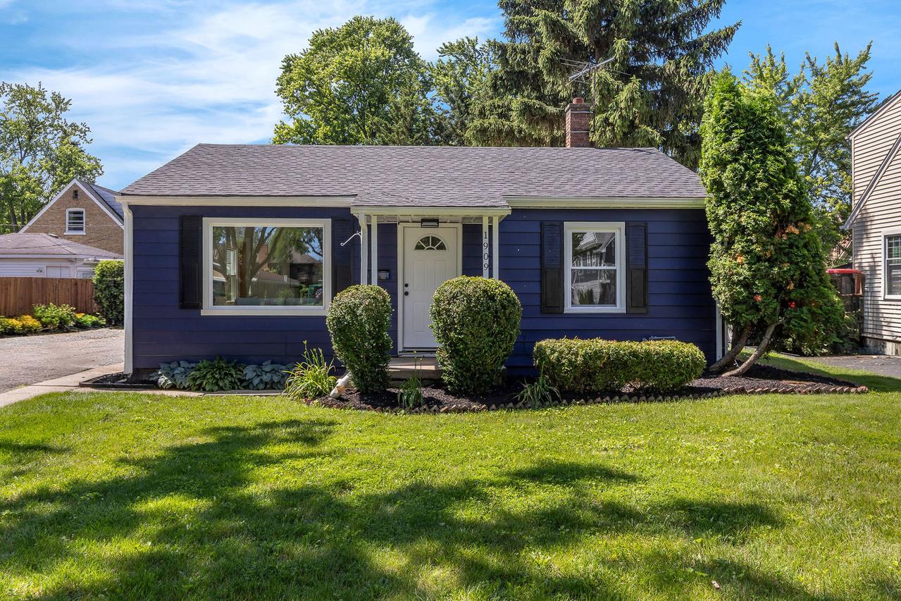 1909 Central Rd., Glenview, IL 60025