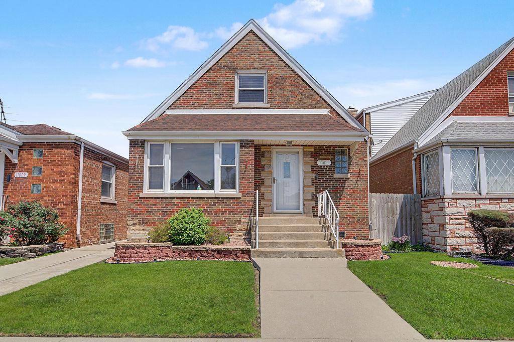 11011 S Avenue L, Chicago, IL 60617