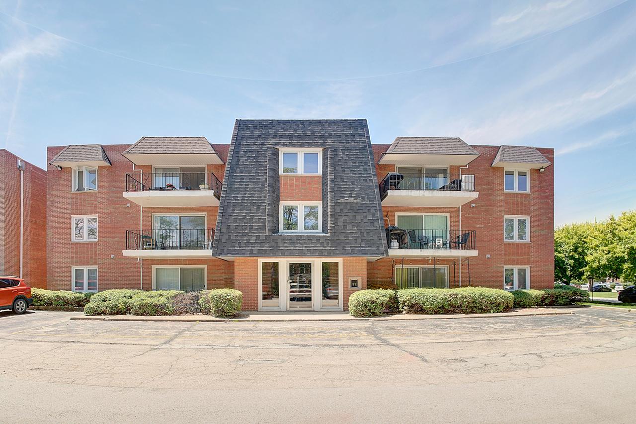 10801 S Keating Ave. #2SE, Oak Lawn, IL 60453