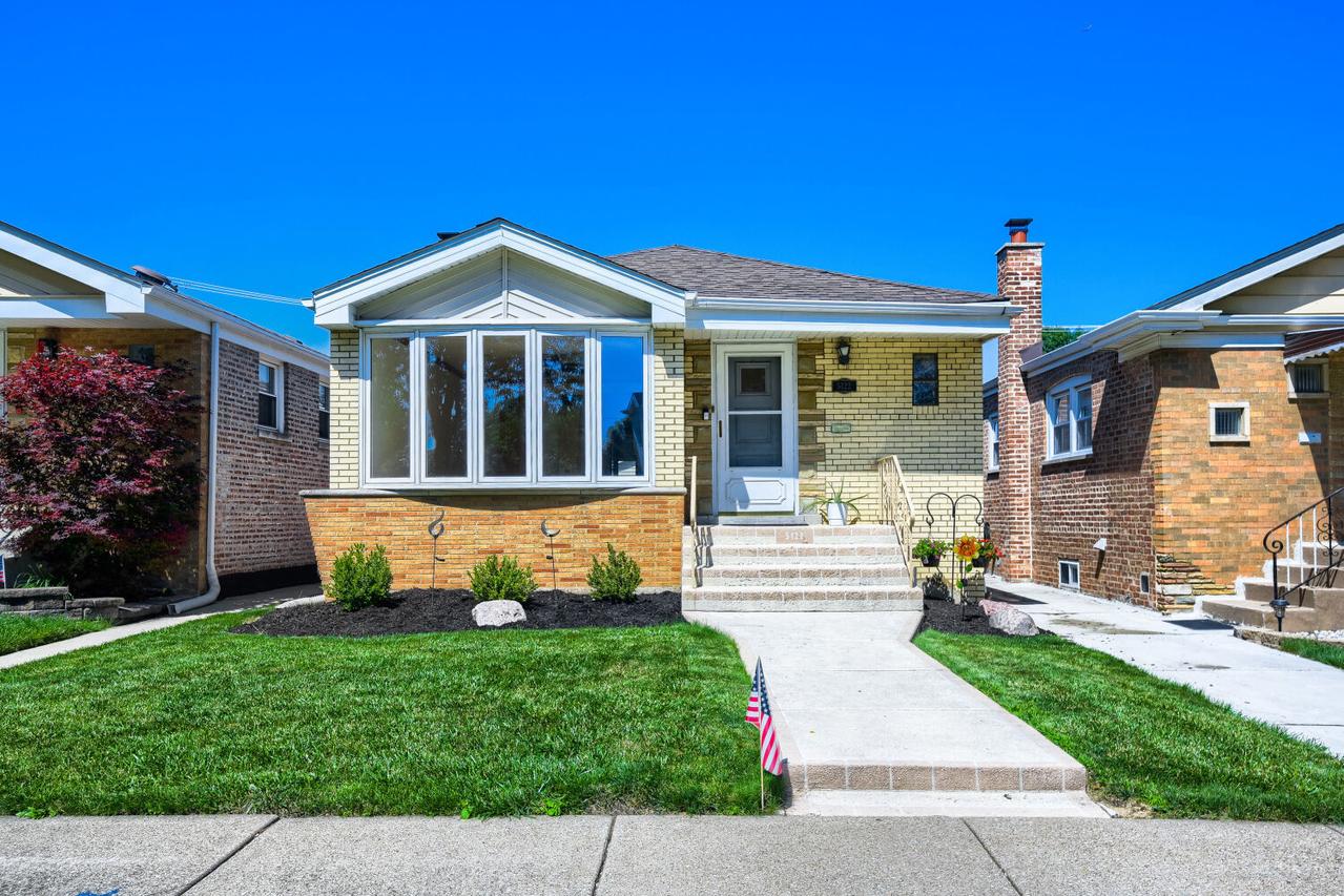 5122 S Normandy Ave., Chicago, IL 60638