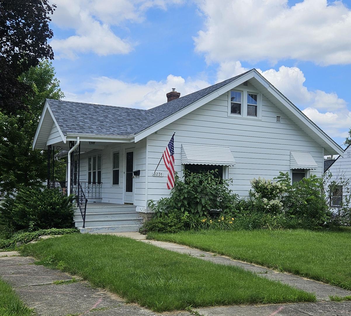 1231 23rd St., Rockford, IL 61108