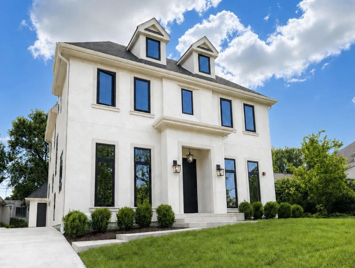 827 S Monroe St., Hinsdale, IL 60521