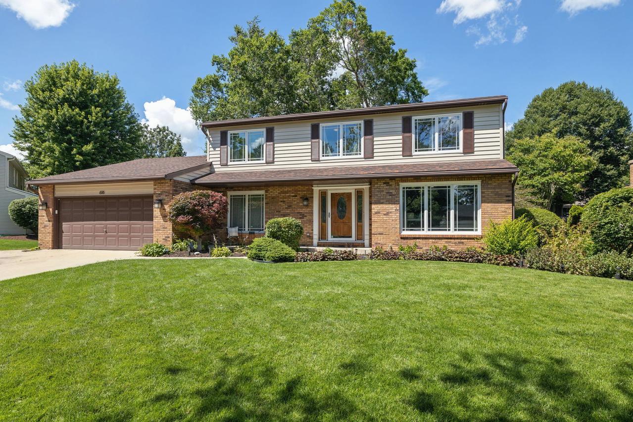 616 Edward Rd., Naperville, IL 60540