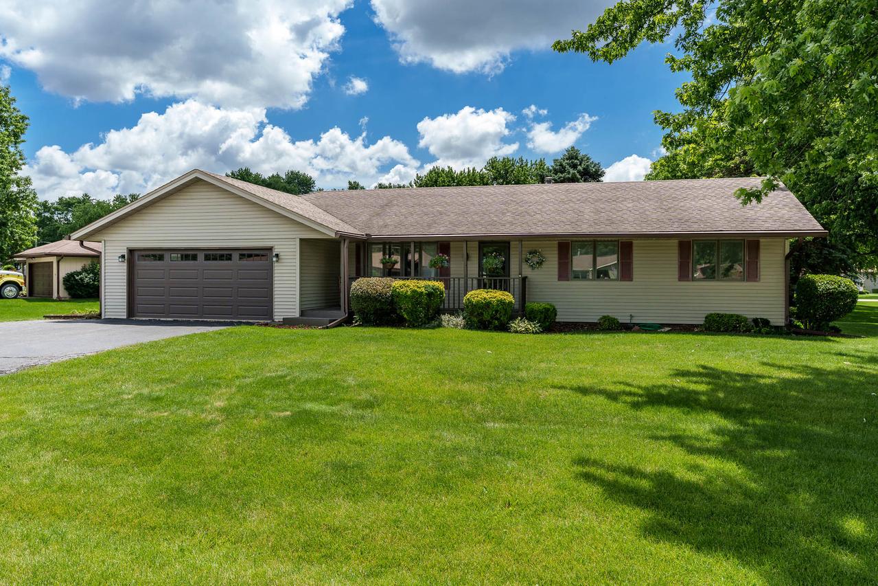 7431 Farview Dr., Cherry Valley, IL 61016
