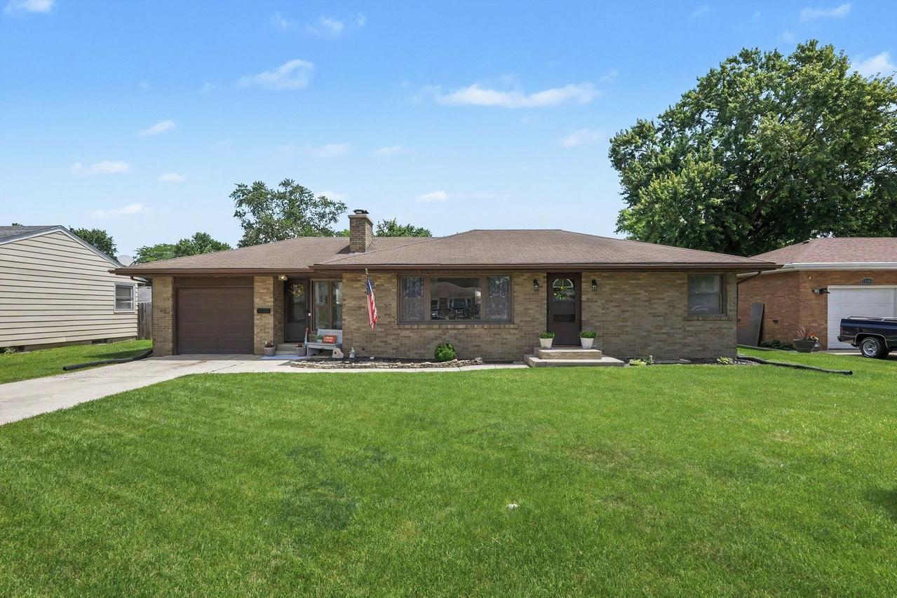 1108 Alann Dr., Joliet, IL 60435