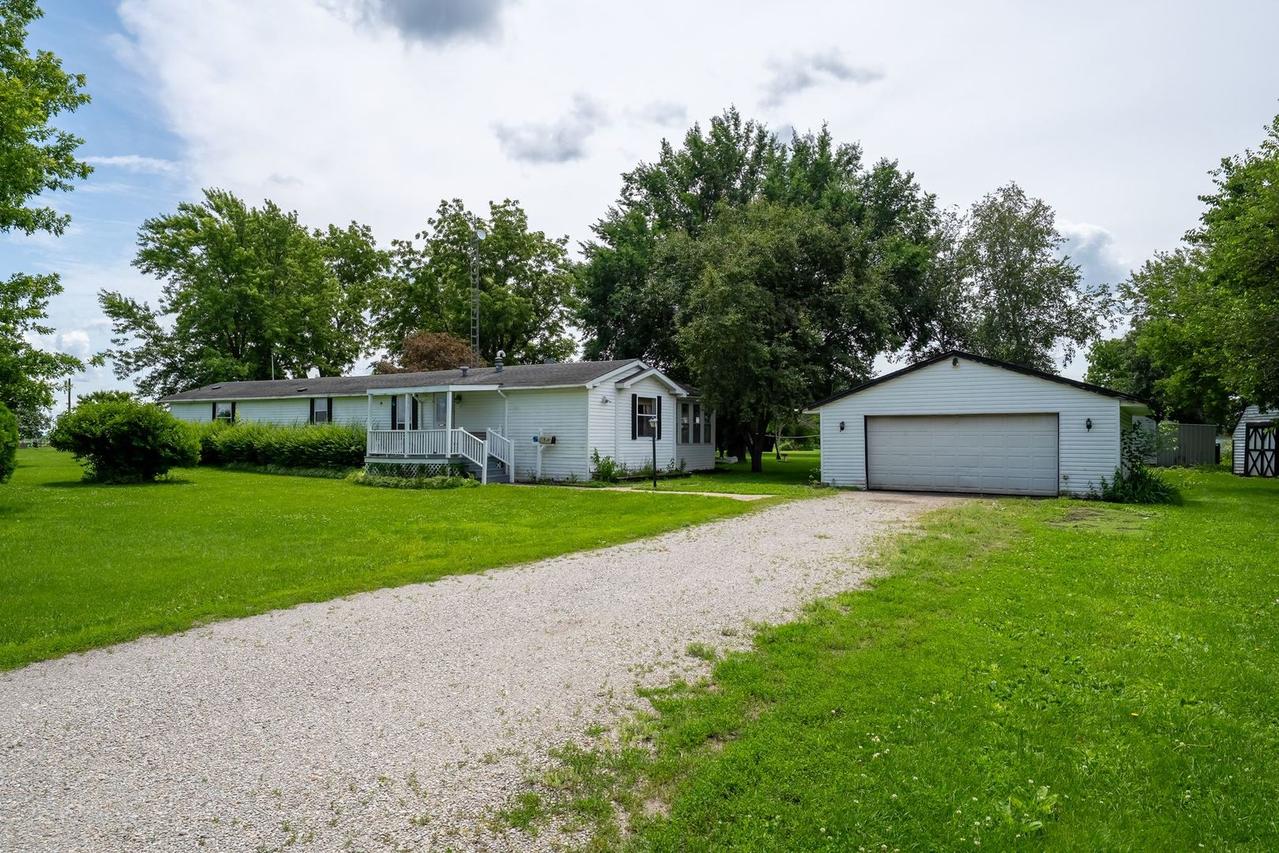 310 E Jefferson St., Dana, IL 61321