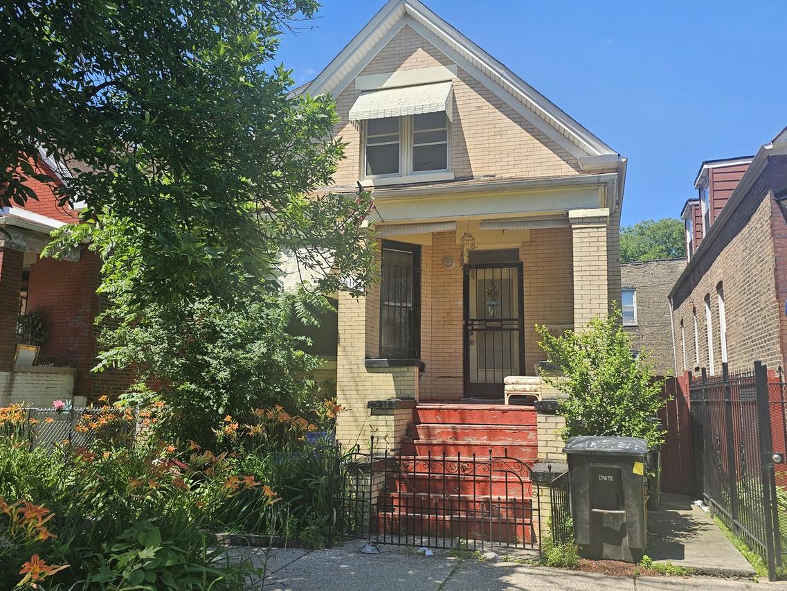 6108 S Bishop St., Chicago, IL 60636
