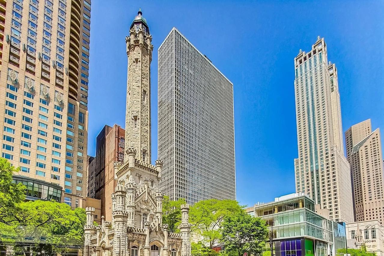 111 E Chestnut St. #57H, Chicago, IL 60611