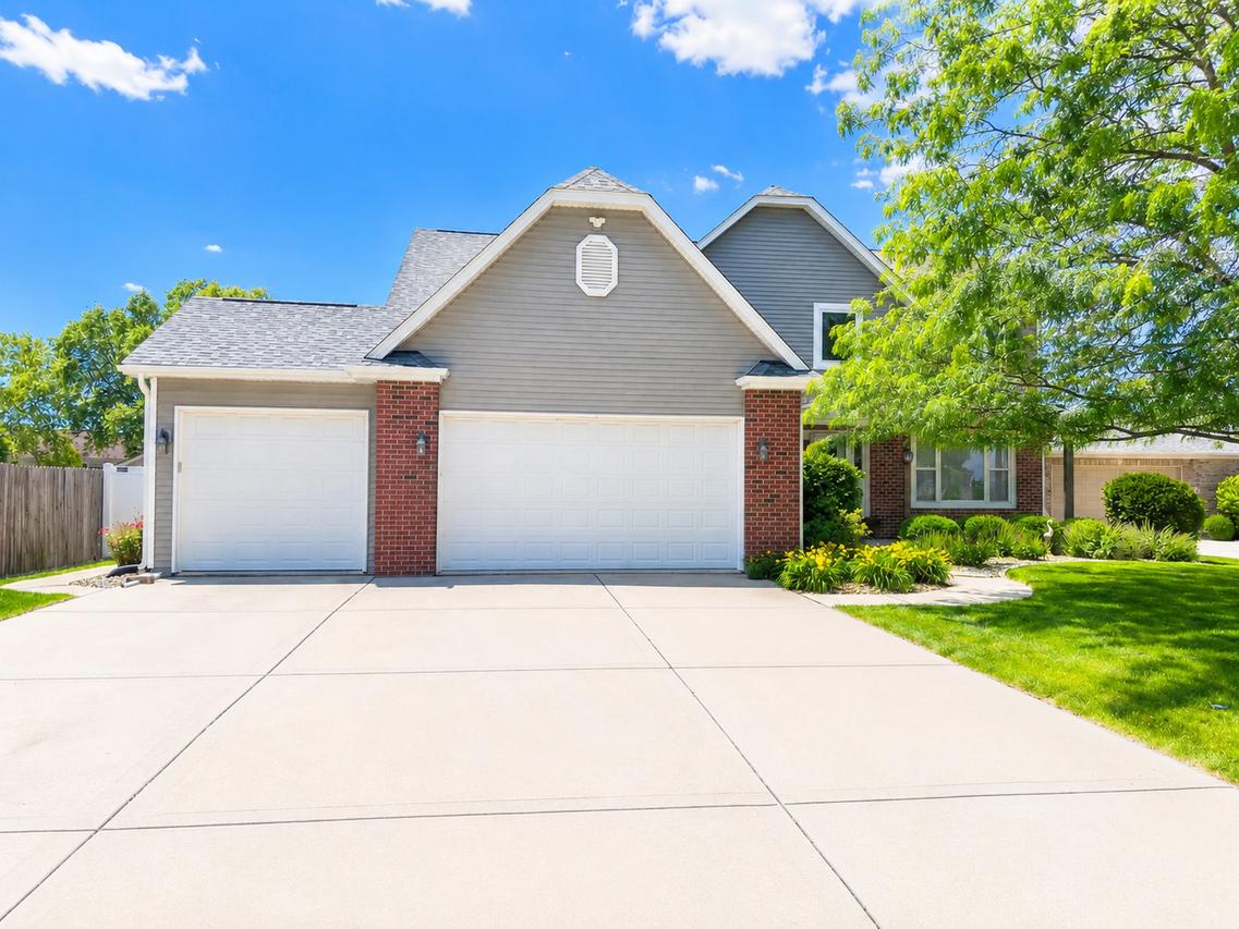 1682 Bridle Ct., Bourbonnais, IL 60914