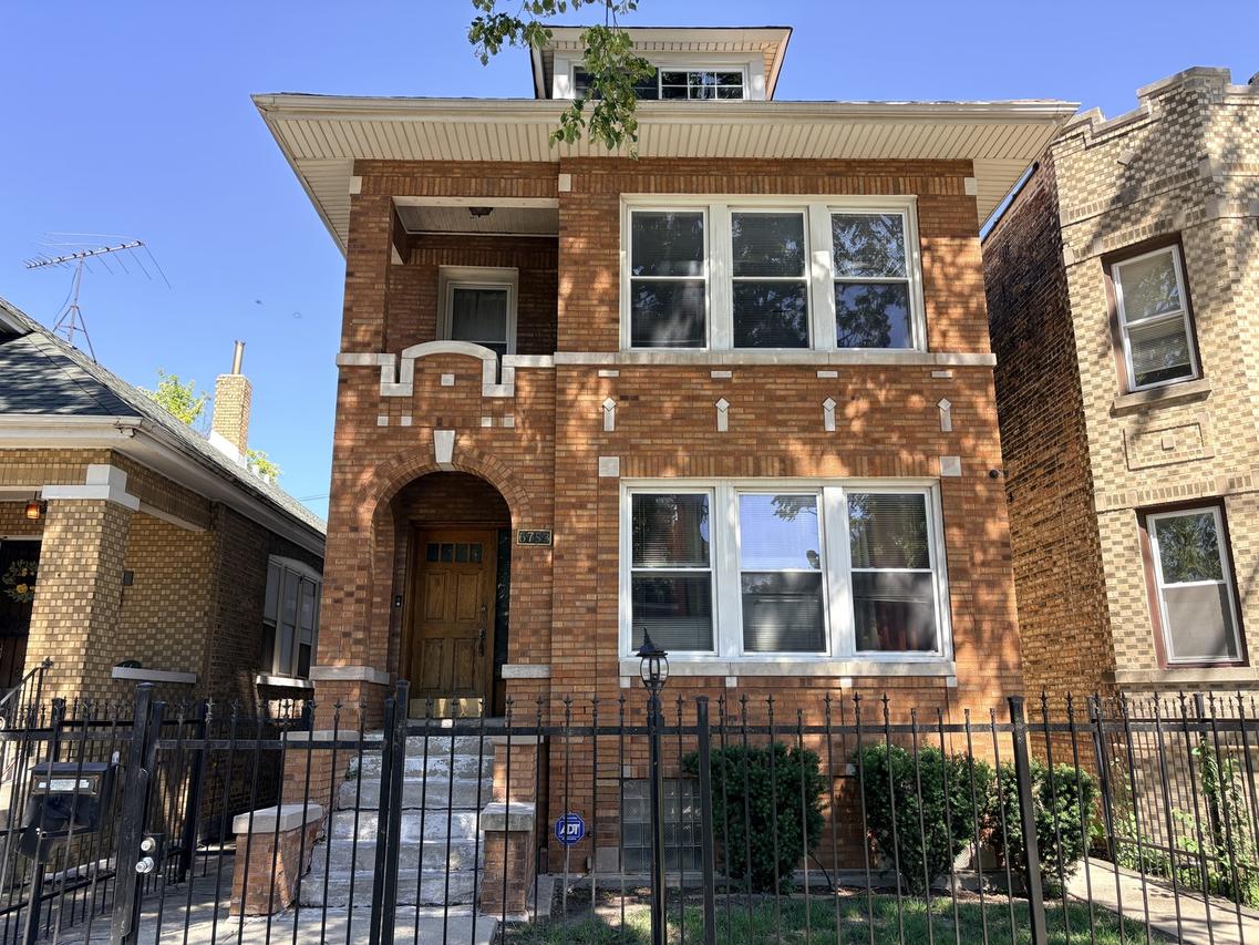 6753 S Artesian Ave., Chicago, IL 60629