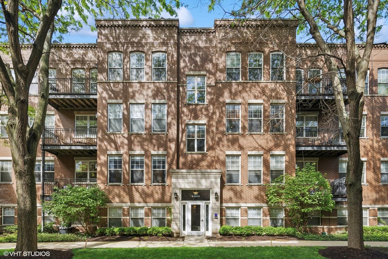 303 W Scott St. #402, Chicago, IL 60610