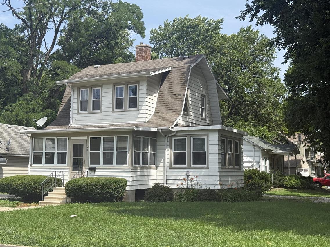 126 E Glover St., Ottawa, IL 61350