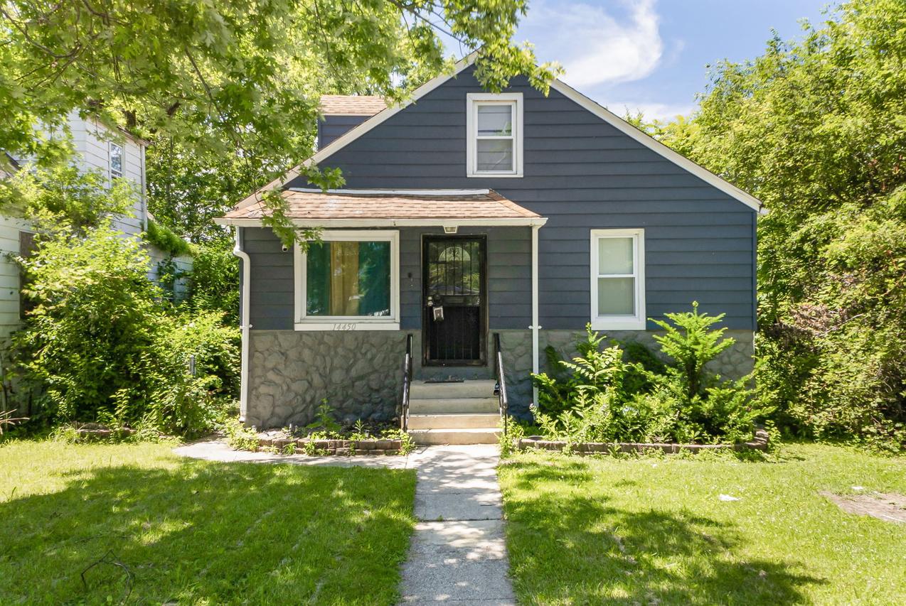 14450 S Sangamon St., Harvey, IL 60426