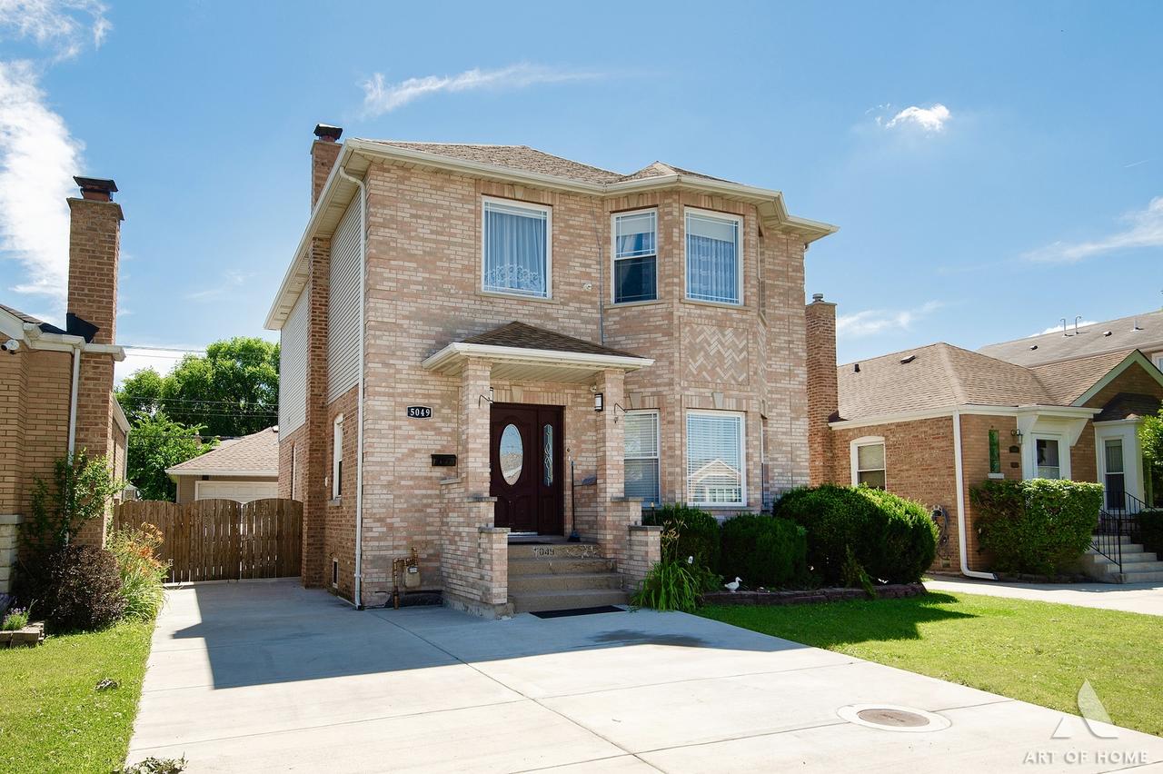 5049 N Neva Ave., Chicago, IL 60656