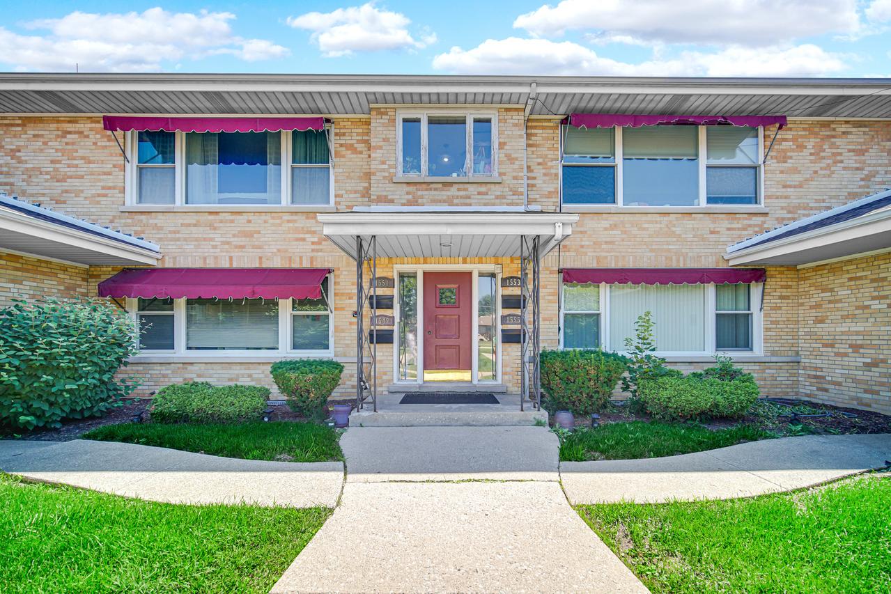 1551 Balmoral Ave., Westchester, IL 60154