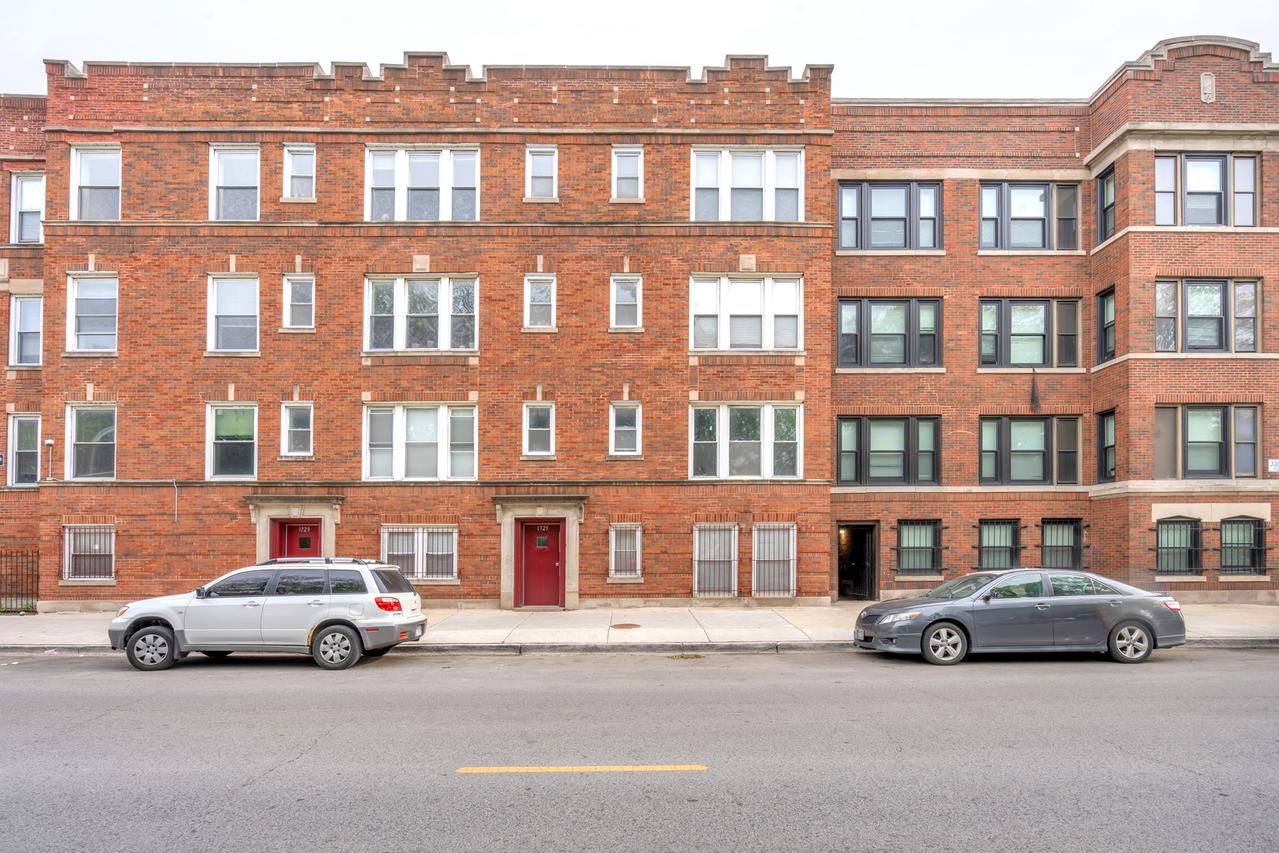 6706 S Ridgeland Ave. #3C, Chicago, IL 60649
