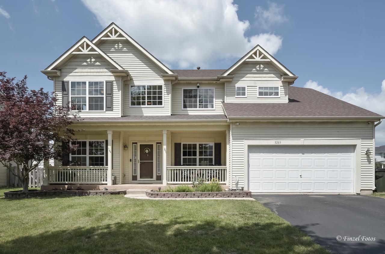 3283 Pinewood Dr., Yorkville, IL 60560