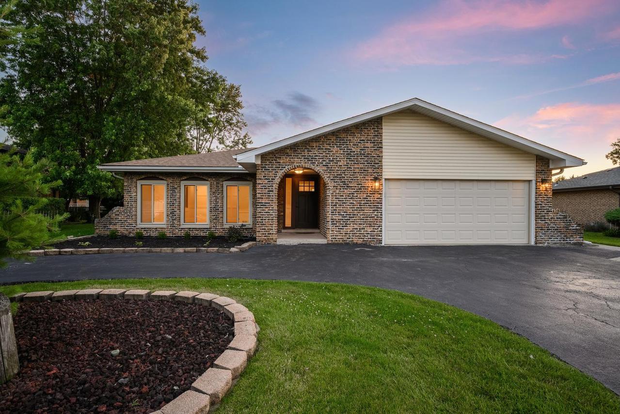14014 Tod William Dr., Orland Park, IL 60462