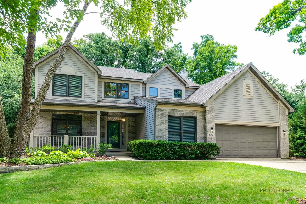 688 Wood Creek Dr., Antioch, IL 60002