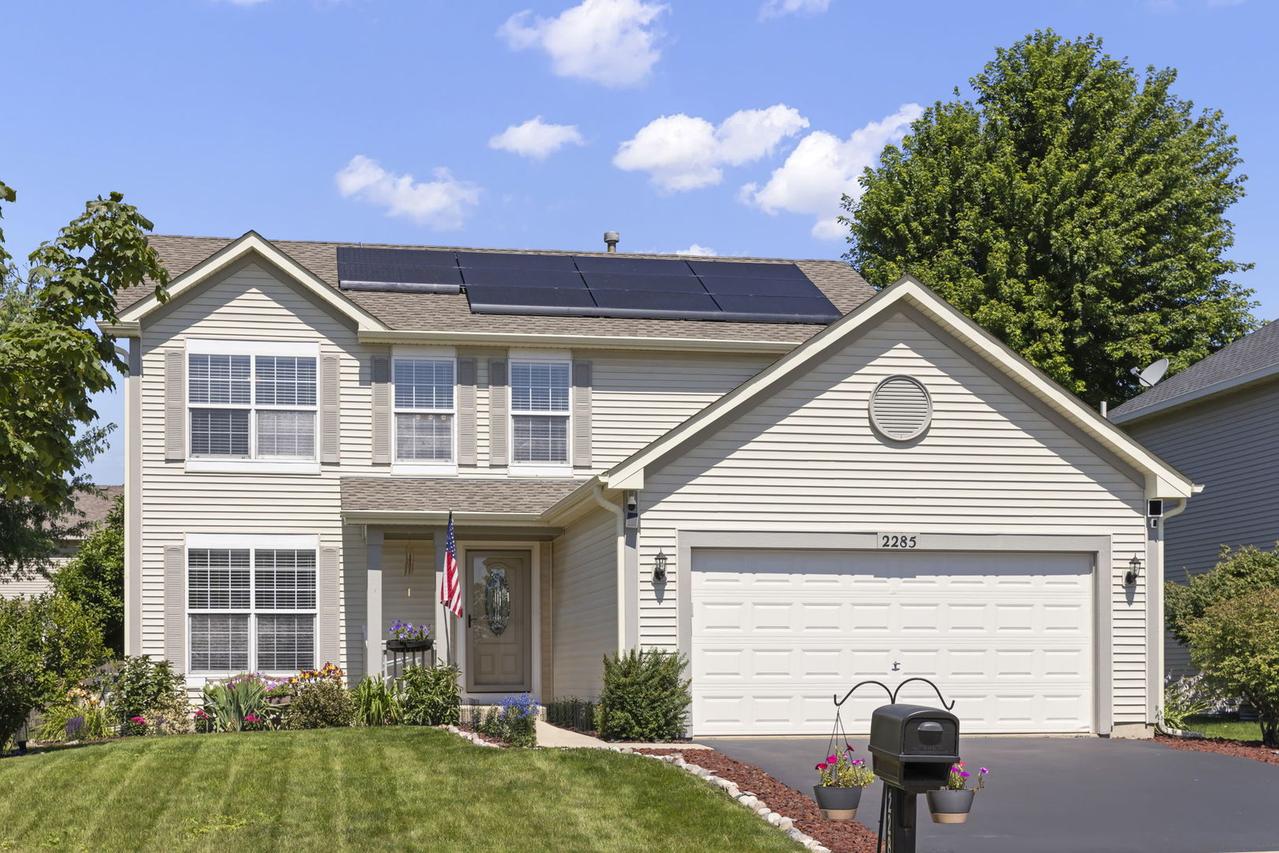 2285 Stacy Cir., Montgomery, IL 60538