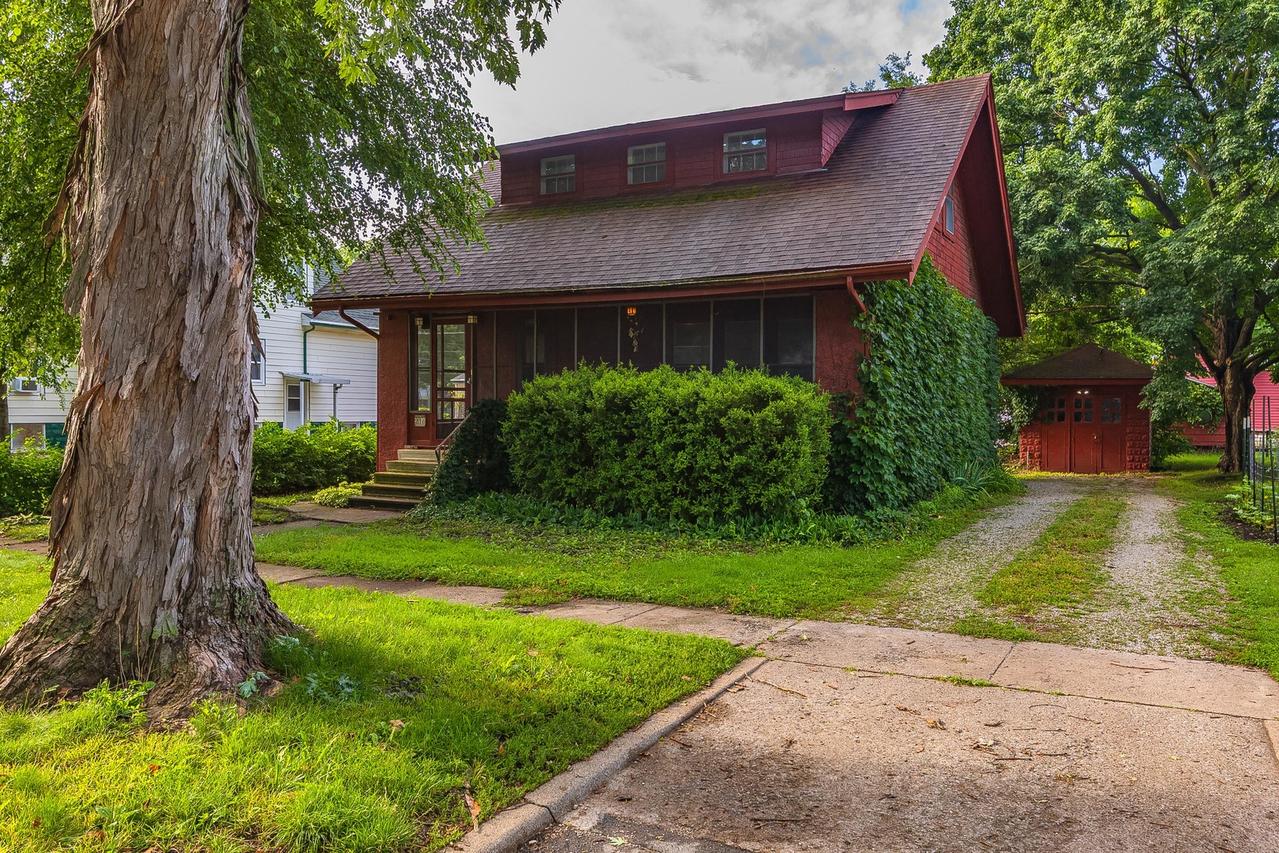 216 E Elmwood St., Pontiac, IL 61764