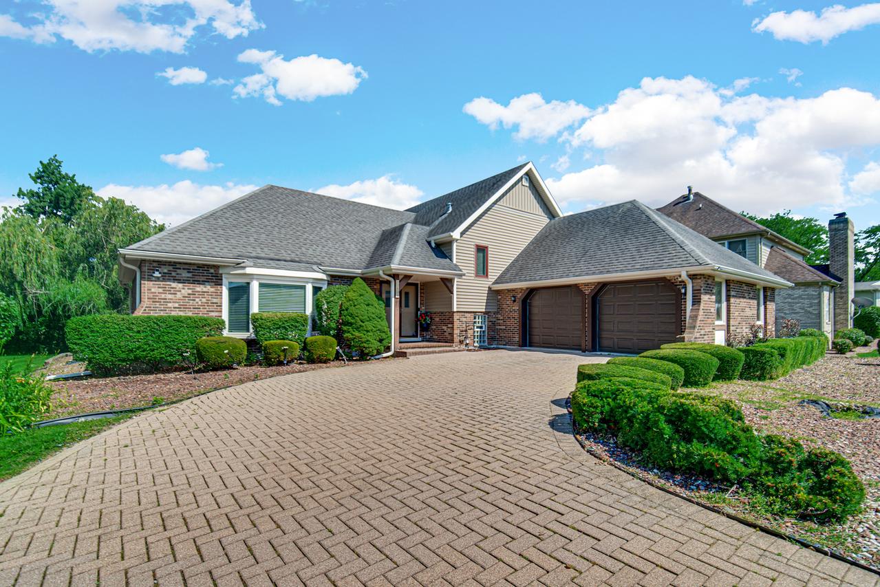 20905 London Dr., Olympia Fields, IL 60461