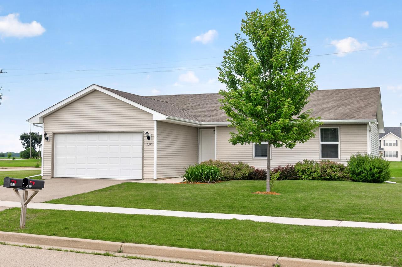 927 Foley Rd., Belvidere, IL 61008