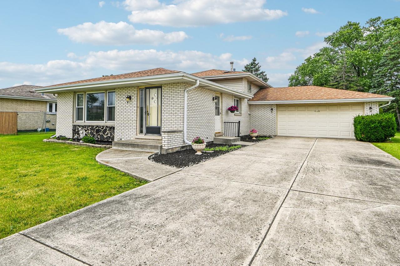 10120 S 78th Ave., Palos Hills, IL 60465