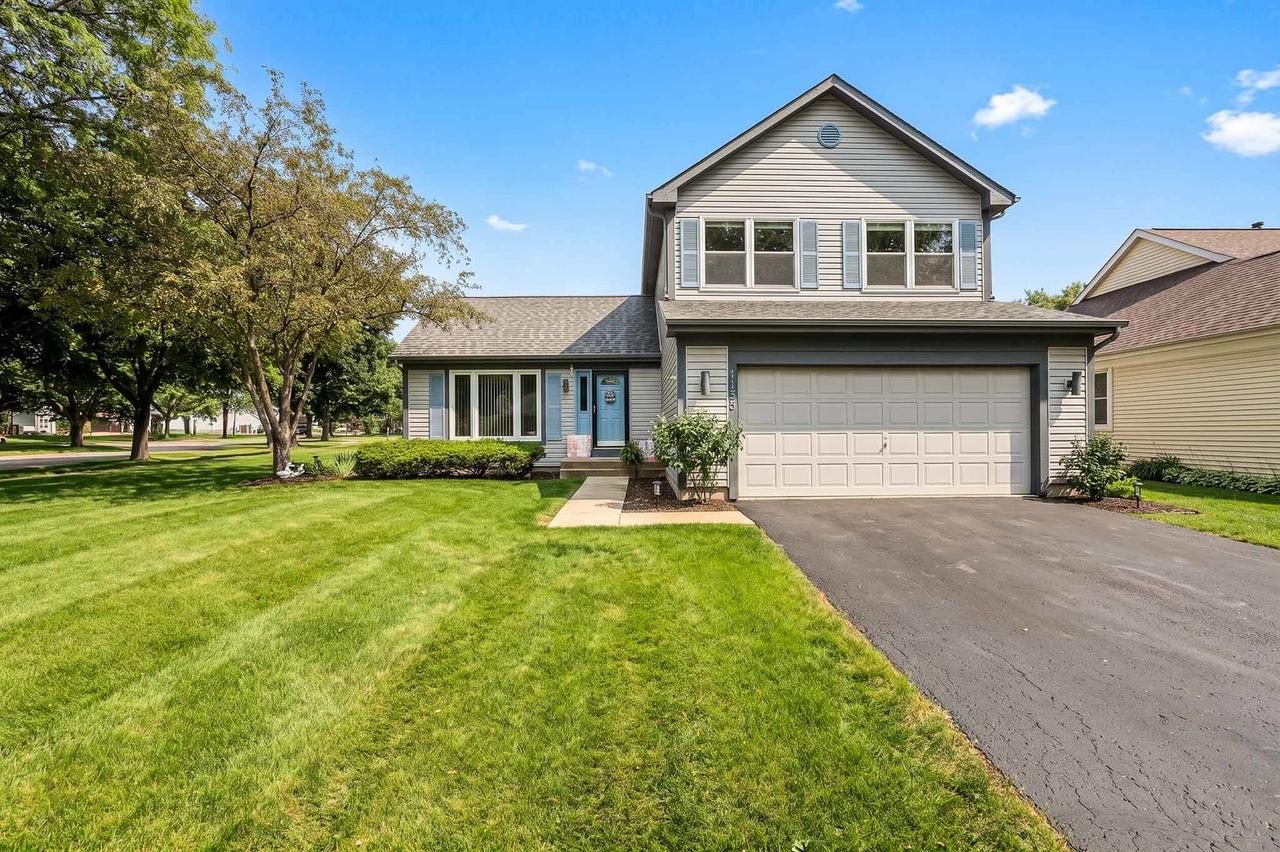 1135 Stonebridge Ct., Elgin, IL 60120