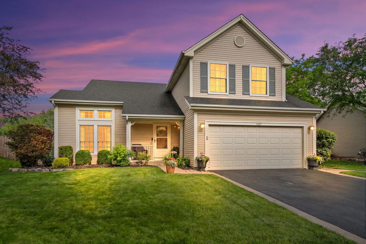 1689 Warrington Ln., Crystal Lake, IL 60014