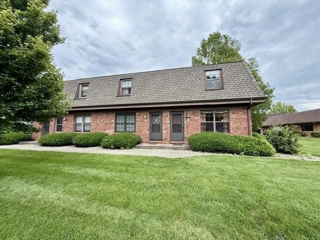 5 Evergreen Cir. #A, Savoy, IL 61874
