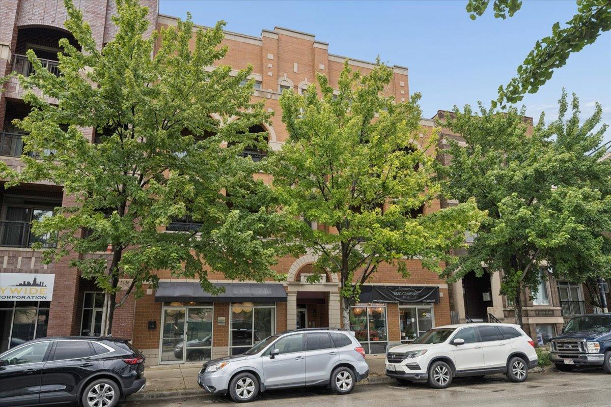 1130 W Diversey Pkwy. #4W, Chicago, IL 60614