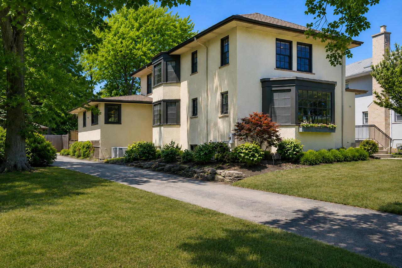 72 Warwick Rd., Winnetka, IL 60093
