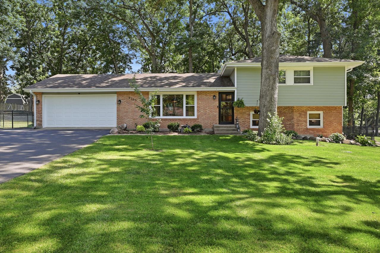 8755 N Glacier Dr., Byron, IL 61010