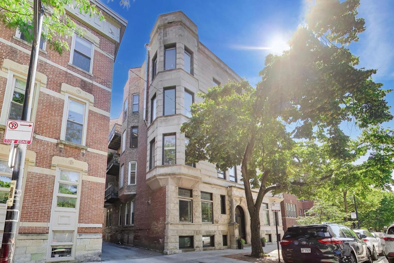 351 W Dickens Ave. #2E, Chicago, IL 60614
