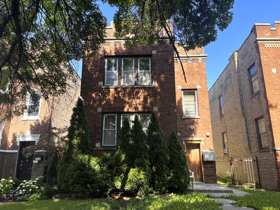 1737 N Austin Ave., Chicago, IL 60639