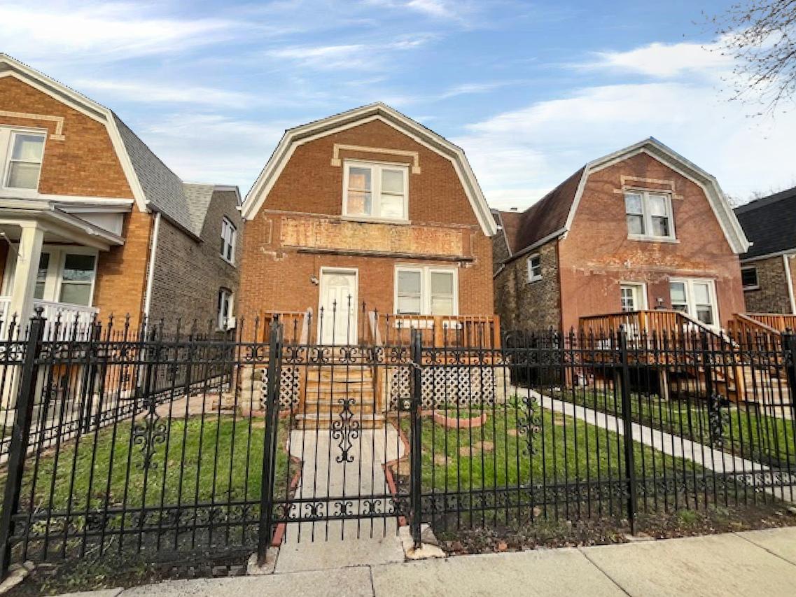 913 N Kedvale Ave., Chicago, IL 60651