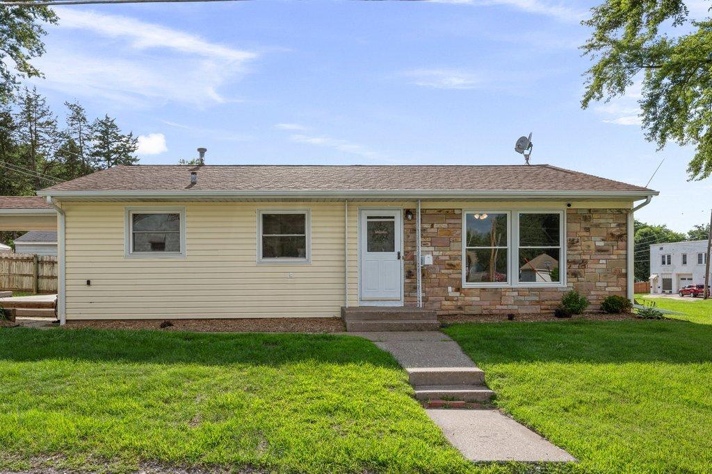 501 38th St., Moline, IL 61265